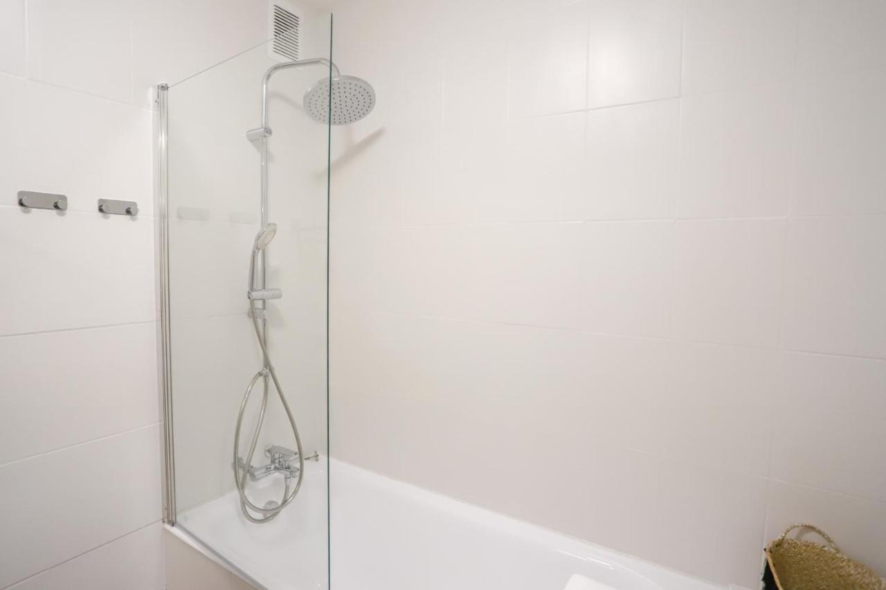 Chez Lou Appartement Proche Du Lac Moderne Анси Екстериор снимка